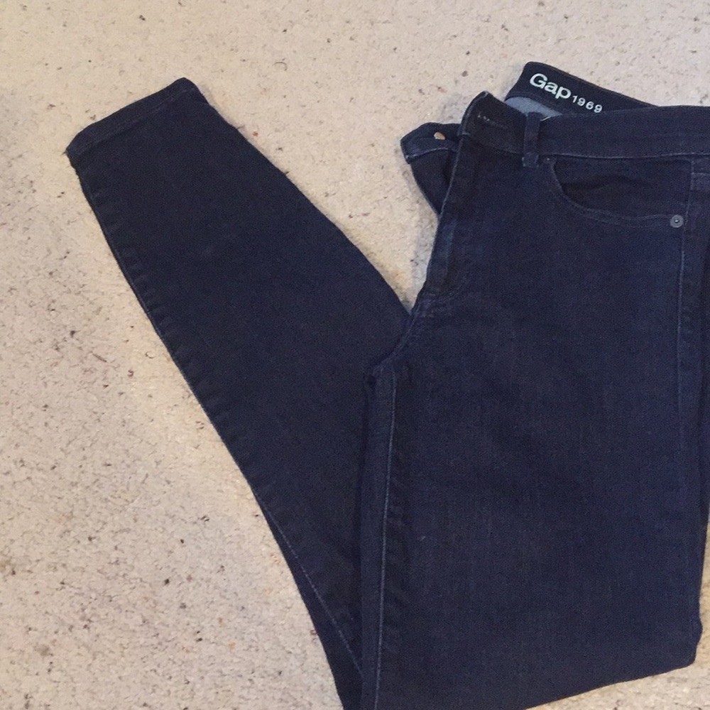 Gap TR skinny Rinse size 28r